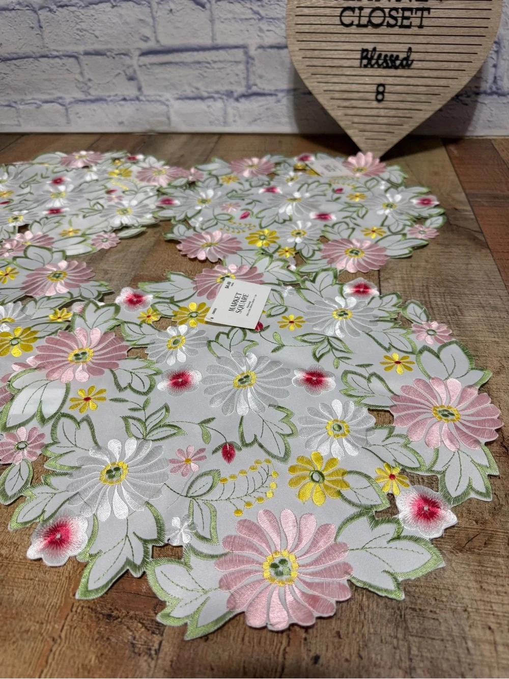 market square round embroidered placemats nwt set of 4  New with tags  Beautiful